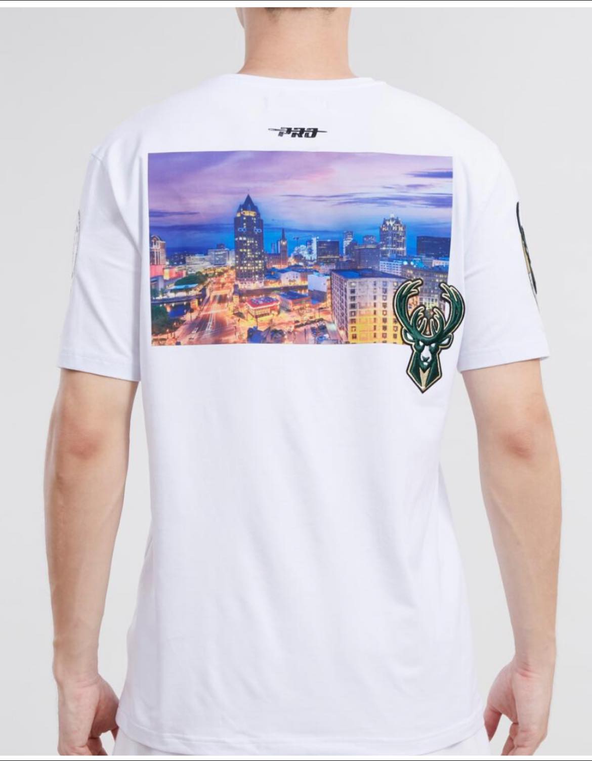 Milwaukee Bucks Cityscape White