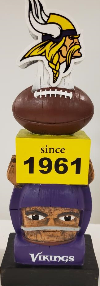 Minnesota Vikings Retro Totem