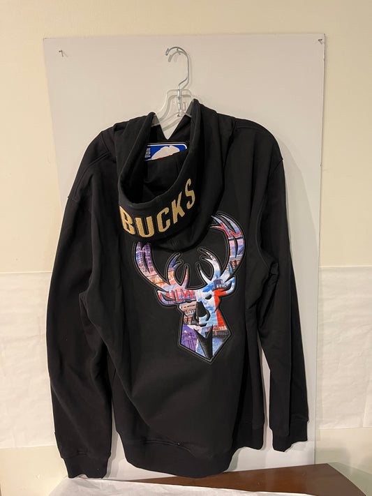 Milwaukee Bucks City Skyline Hoodie