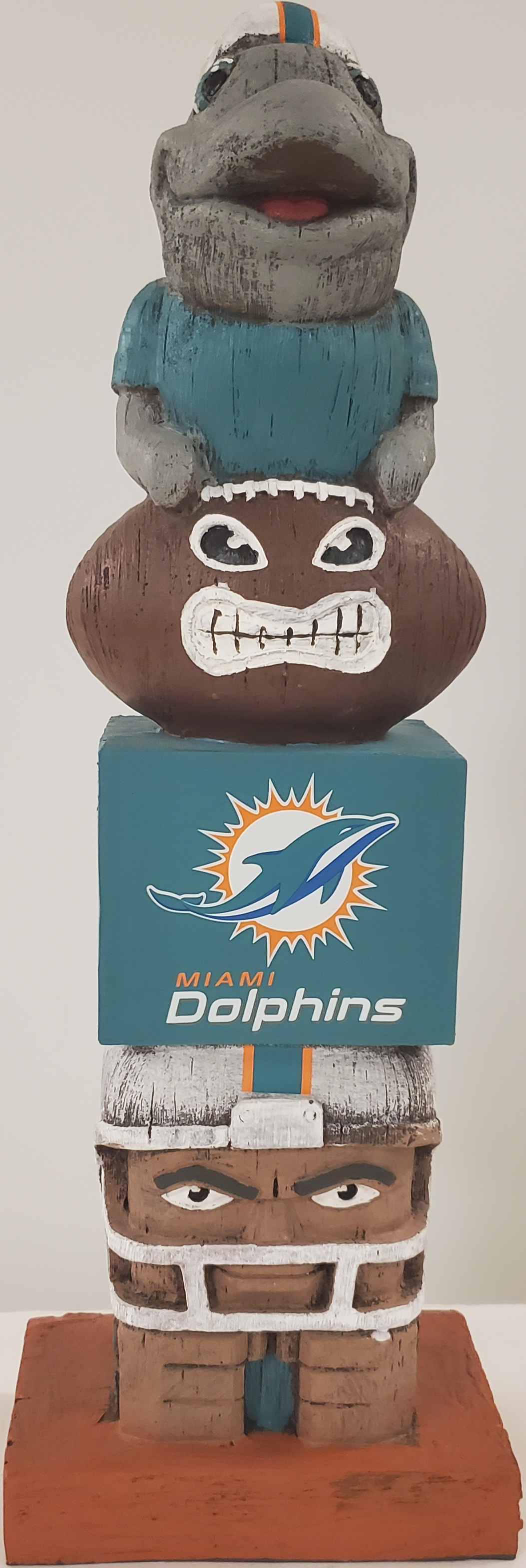 Miami Dolphins Totem