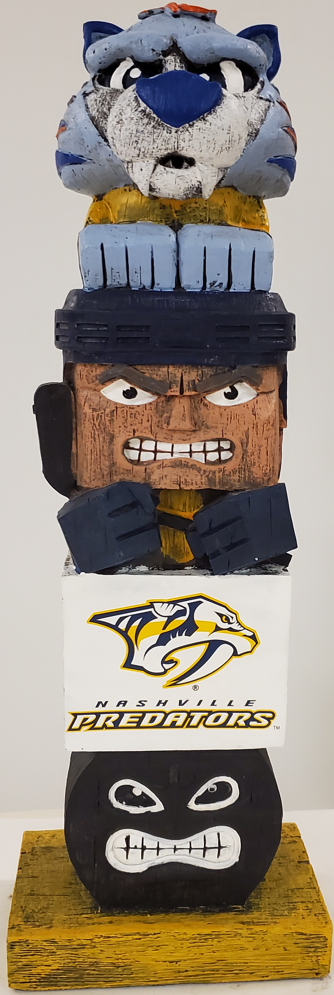 Nashville Predators Totem